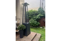Ombrellone a gas piramidale Saturno antracite di Garden Point