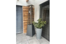 Ombrellone a gas piramidale Saturno antracite di Garden Point