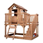 Casetta in legno su piattaforma per bambini Scenic in cedro
